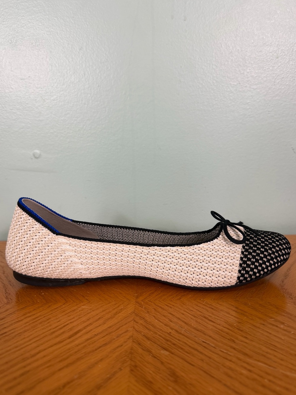 Rothy’s The Ballet Flat Beige & Black Round Captoe Coco Knit Bow Women Size 10 - Picture 5 of 12